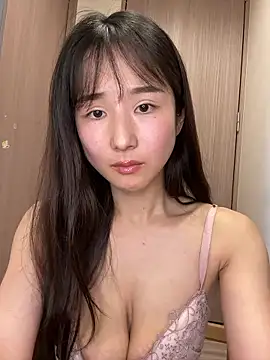 Hinako 0012 online show from 04/27/26, 03:48