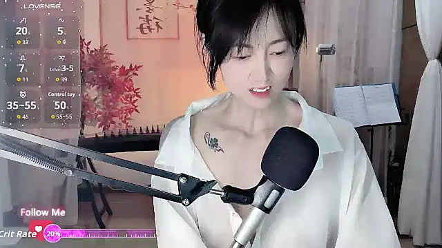 noomi-1111 online show from 05/07/26, 11:59