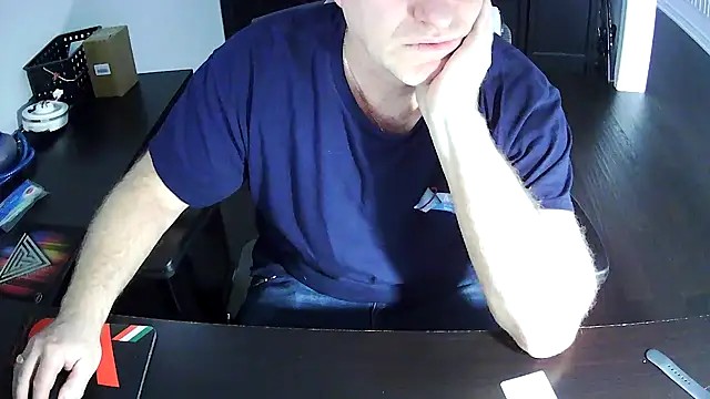 Snapshot of Shalun2000 chatting on 04/06/26, 10:00 Shalun2000 online show from 04/06/26, 10:00