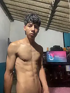 Snapshot of Nando-111 chatting on 04/03/26, 05:44 Nando-111 online show from 04/03/26, 05:44