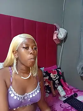 Snapshot of PinkyxGodess chatting on 06/19/26, 07:39 PinkyxGodess online show from 06/19/26, 07:39