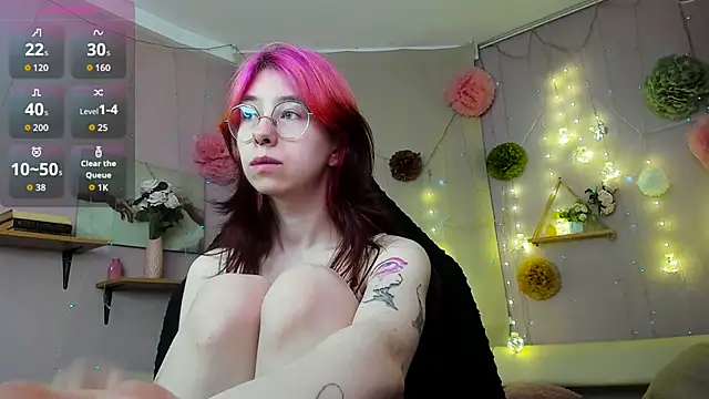 Snapshot of Alice_Nyx chatting on 05/14/26, 08:26 Alice Nyx online show from 05/14/26, 08:26