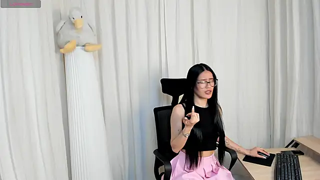 Astley wolf online show from 04/07/26, 12:49