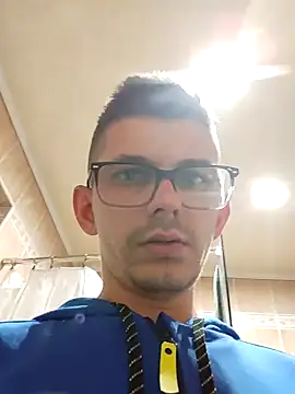 Snapshot of ENzFa chatting on 04/04/26, 03:27 ENzFa online show from 04/04/26, 03:27