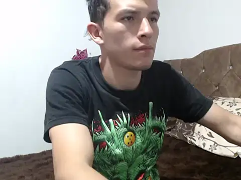 Snapshot of DANY_12_ chatting on 04/04/26, 03:27 DANY 12 online show from 04/04/26, 03:27