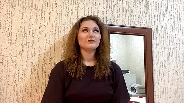 Snapshot of SopfieNiktasha chatting on 04/04/26, 08:34 SopfieNiktasha online show from 04/04/26, 08:34