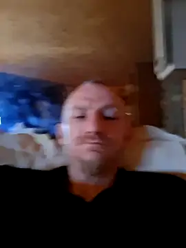 Snapshot of travisrwade chatting on 05/18/26, 10:32 travisrwade online show from 05/18/26, 10:32