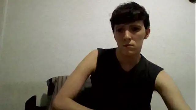 Snapshot of henriemj chatting on 07/21/26, 04:48 henriemj online show from 07/21/26, 04:48