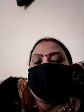 Kajal-Sharma00 online show from 04/22/26, 08:39