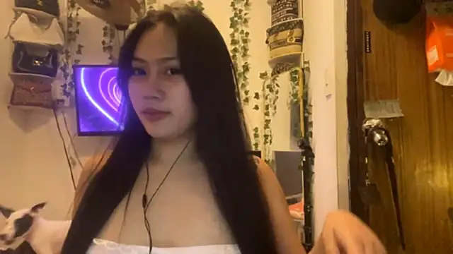 Snapshot of GlindaDejardin chatting on 04/08/26, 05:13 GlindaDejardin online show from 04/08/26, 05:13