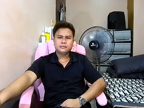 Snapshot of tipsy_butter chatting on 06/16/26, 03:20 tipsy butter online show from 06/16/26, 03:20
