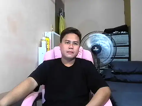 Snapshot of tipsy_butter chatting on 07/01/26, 07:32 tipsy butter online show from 07/01/26, 07:32