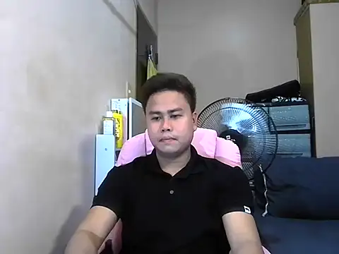 Snapshot of tipsy_butter chatting on 07/02/26, 07:36 tipsy butter online show from 07/02/26, 07:36