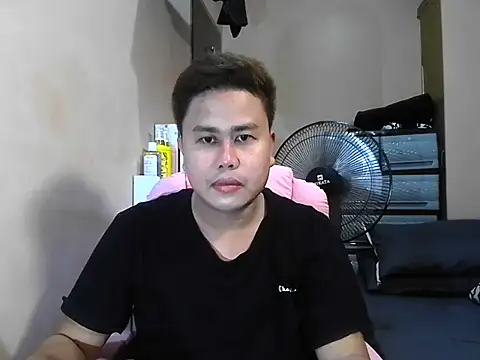 Snapshot of tipsy_butter chatting on 07/03/26, 08:10 tipsy butter online show from 07/03/26, 08:10