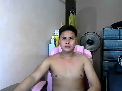 Snapshot of tipsy_butter chatting on 07/14/26, 04:13 tipsy butter online show from 07/14/26, 04:13