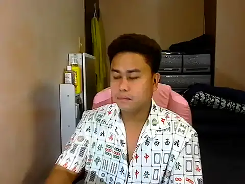 Snapshot of tipsy_butter chatting on 07/18/26, 02:16 tipsy butter online show from 07/18/26, 02:16