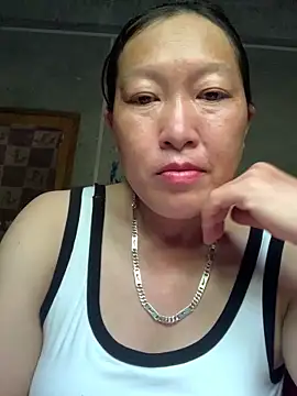 Snapshot of candy-beo chatting on 05/17/26, 05:16 candy-beo online show from 05/17/26, 05:16