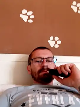 jozsi1995 online show from 04/08/26, 07:08