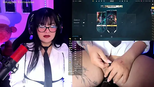 Snapshot of EternaAura_ chatting on 05/08/26, 02:33 EternaAura online show from 05/08/26, 02:33