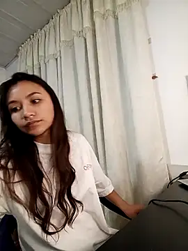 Snapshot of Leticia_Hinkley_ chatting on 04/09/26, 10:09 Leticia Hinkley online show from 04/09/26, 10:09
