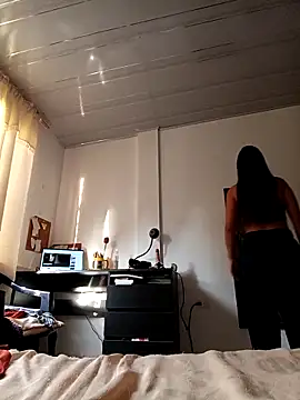 Snapshot of Leticia_Hinkley_ chatting on 04/12/26, 11:59 Leticia Hinkley online show from 04/12/26, 11:59