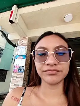Snapshot of Leticia_Hinkley_ chatting on 04/20/26, 01:47 Leticia Hinkley online show from 04/20/26, 01:47