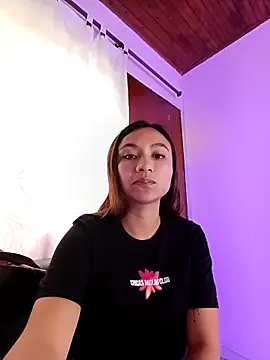Snapshot of Leticia_Hinkley_ chatting on 05/01/26, 12:54 Leticia Hinkley online show from 05/01/26, 12:54