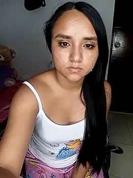 Valentina Narvaez online show from 04/27/26, 07:23