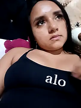 Valentina Narvaez online show from 05/14/26, 06:37