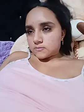 Snapshot of Valentina_Narvaez chatting on 06/17/26, 06:20 Valentina Narvaez online show from 06/17/26, 06:20
