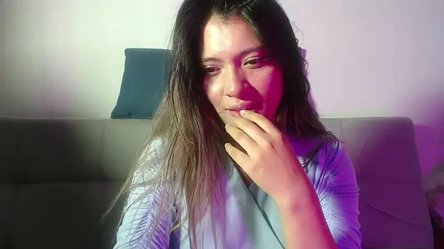 hannajonnes1 online show from 04/15/26, 01:01