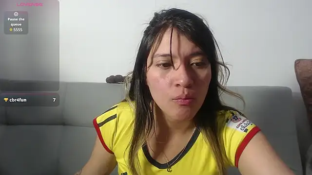 hannajonnes1 online show from 06/18/26, 01:17