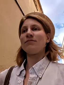 Julialexxxx online show from 06/09/26, 08:15