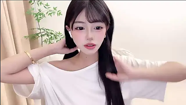Snapshot of Kitteovo chatting on 06/24/26, 04:50 Kitteovo online show from 06/24/26, 04:50