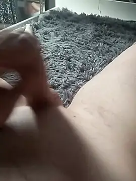 Snapshot of AneLuka3842 chatting on 04/07/26, 08:59 AneLuka3842 online show from 04/07/26, 08:59