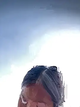 Hini cute online show from 04/21/26, 09:48