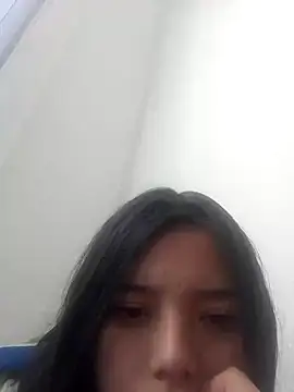 Snapshot of brithanyyyyyyy chatting on 04/05/26, 12:02 brithanyyyyyyy online show from 04/05/26, 12:02