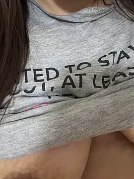 Snapshot of Sousou-33 chatting on 04/05/26, 11:46 Sousou-33 online show from 04/05/26, 11:46