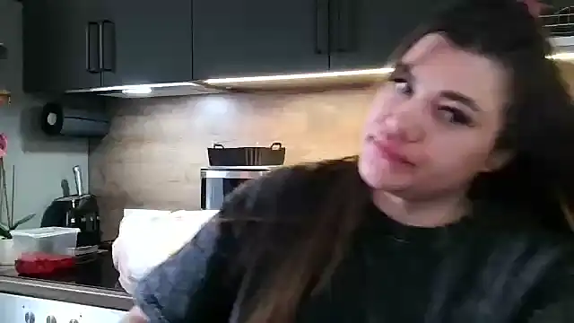 Snapshot of miss_preggie chatting on 04/09/26, 01:27 miss preggie online show from 04/09/26, 01:27