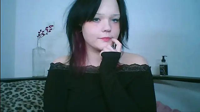 Snapshot of abbey-BAT chatting on 04/29/26, 01:43 abbey-BAT online show from 04/29/26, 01:43