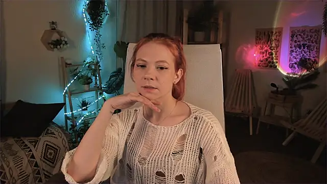 Snapshot of LisaAris chatting on 05/05/26, 06:27 LisaAris online show from 05/05/26, 06:27