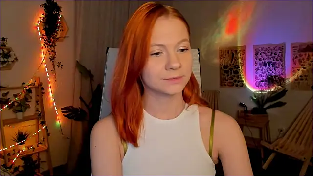 Snapshot of LisaAris chatting on 05/11/26, 03:29 LisaAris online show from 05/11/26, 03:29