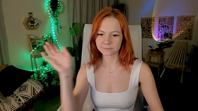 Snapshot of LisaAris chatting on 05/14/26, 06:26 LisaAris online show from 05/14/26, 06:26