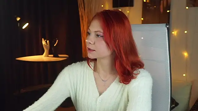 Snapshot of LisaAris chatting on 05/27/26, 04:26 LisaAris online show from 05/27/26, 04:26