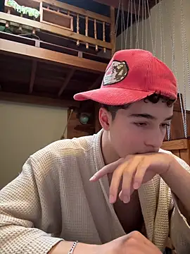 Snapshot of Stclkha chatting on 04/05/26, 10:29 Stclkha online show from 04/05/26, 10:29