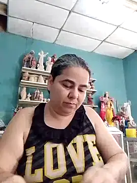 Snapshot of Golositadeamor chatting on 06/15/26, 05:37 Golositadeamor online show from 06/15/26, 05:37