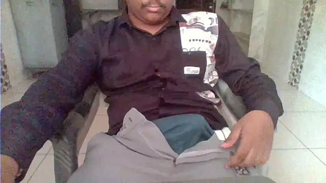 Snapshot of het123__ chatting on 04/23/26, 04:57 het123 online show from 04/23/26, 04:57