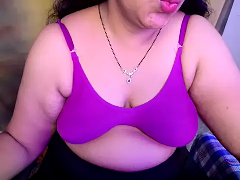 charu-baby online show from 04/17/26, 06:38