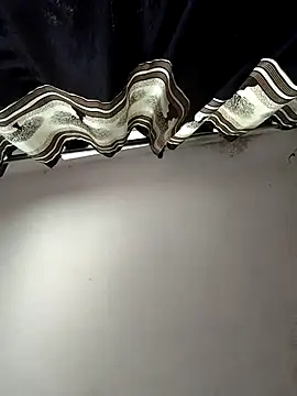 Simisingh1 online show from 04/18/26, 06:50