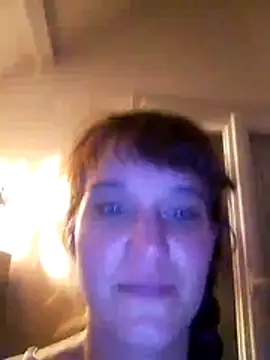 Snapshot of Maggie38 chatting on 07/12/26, 11:29 Maggie38 online show from 07/12/26, 11:29